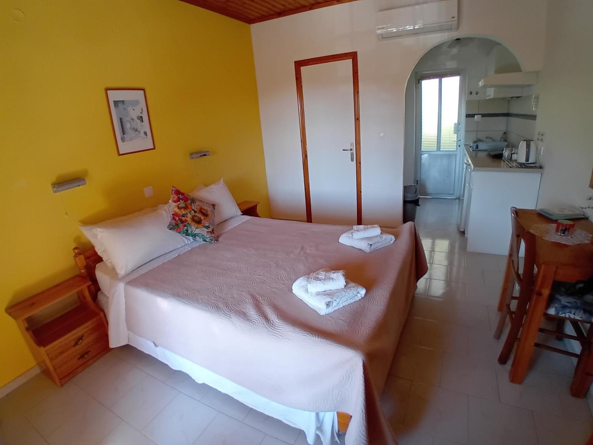 Spiti Melianou Apartment Agios Georgios Pagon Ngoại thất bức ảnh